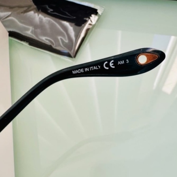 Givenchy Sunglasses - Picture 4 of 9